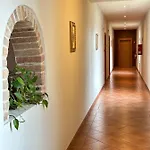 Domus San Bernardino Bed & Breakfast 3*
