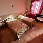 Domus San Bernardino Bed & Breakfast 3*