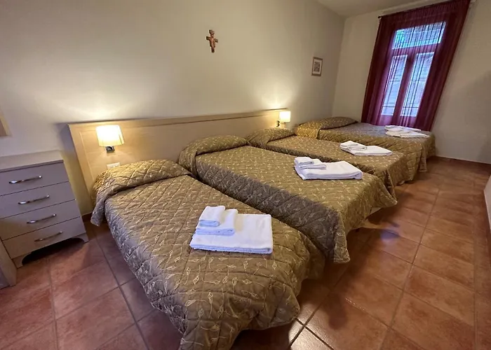ベッド・アンド・ブレックファスト Domus San Bernardino 4*
