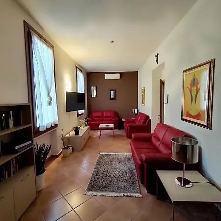 Domus San Bernardino Bed and breakfast *