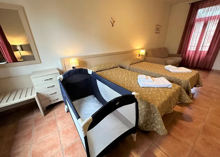 Alojamento de Acomodação e Pequeno-almoço Domus San Bernardino 4*